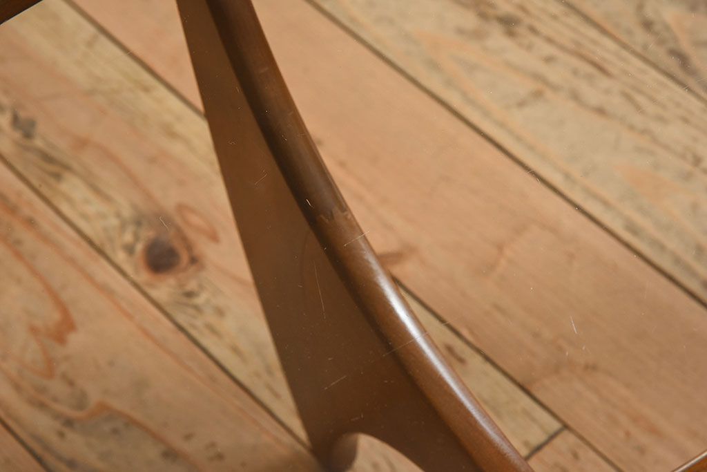 ヴィンテージ家具　G-plan(ジープラン)　北欧ビンテージ　チーク材　ガラストップオーバルテーブル(センターテーブル・コーヒーテーブル)