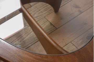 ヴィンテージ家具　G-plan(ジープラン)　北欧ビンテージ　チーク材　ガラストップオーバルテーブル(センターテーブル・コーヒーテーブル)