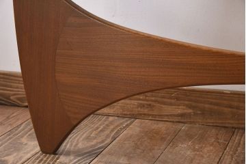 ヴィンテージ家具　G-plan(ジープラン)　北欧ビンテージ　チーク材　ガラストップオーバルテーブル(センターテーブル・コーヒーテーブル)