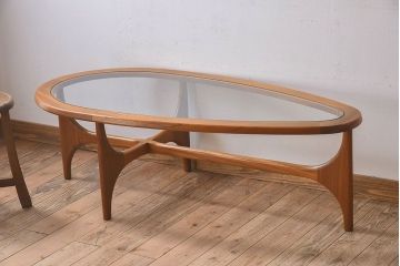 ヴィンテージ家具　北欧ビンテージ　変わり型　ガラストップセンターテーブル