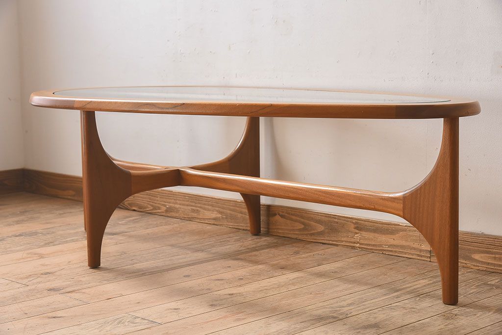 ヴィンテージ家具　北欧ビンテージ　変わり型　ガラストップセンターテーブル