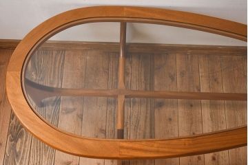 ヴィンテージ家具　北欧ビンテージ　変わり型　ガラストップセンターテーブル