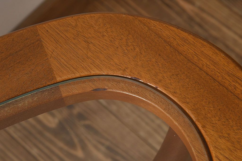 ヴィンテージ家具　北欧ビンテージ　変わり型　ガラストップセンターテーブル