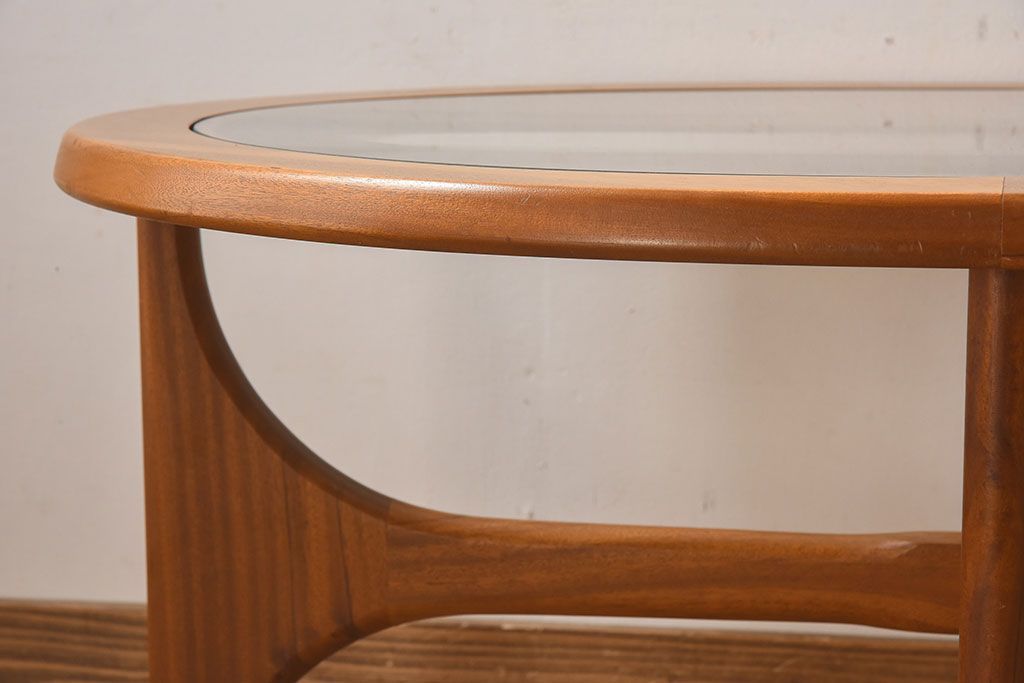 ヴィンテージ家具　北欧ビンテージ　変わり型　ガラストップセンターテーブル