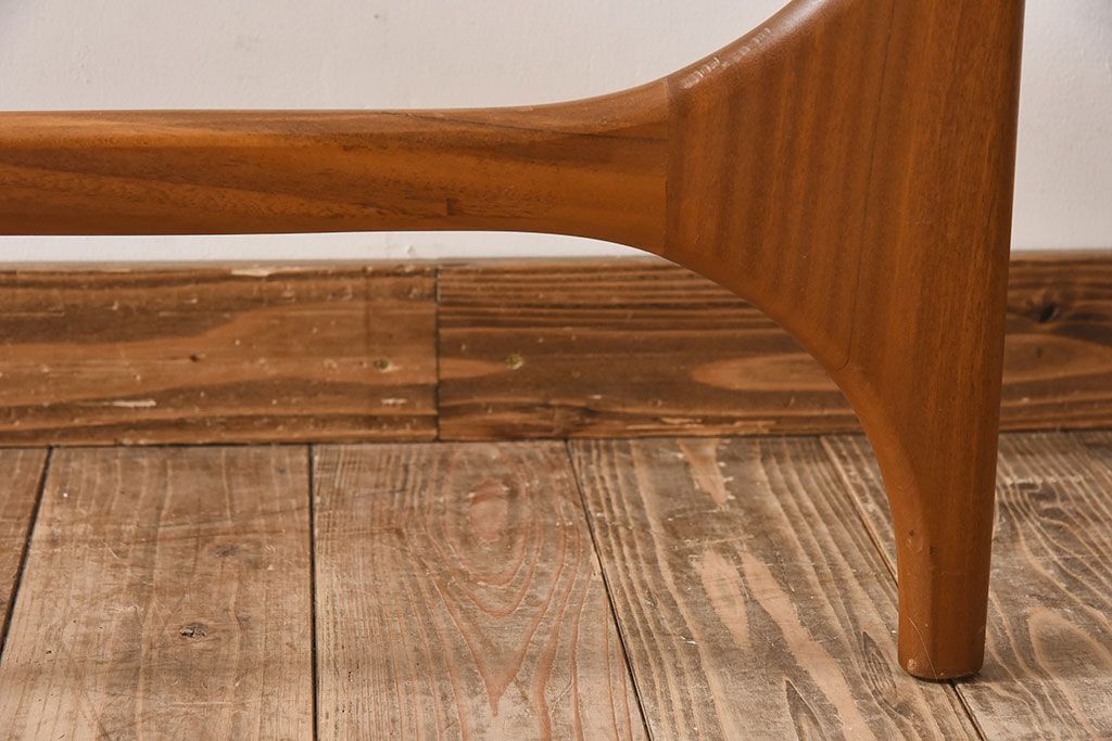 ヴィンテージ家具　北欧ビンテージ　変わり型　ガラストップセンターテーブル