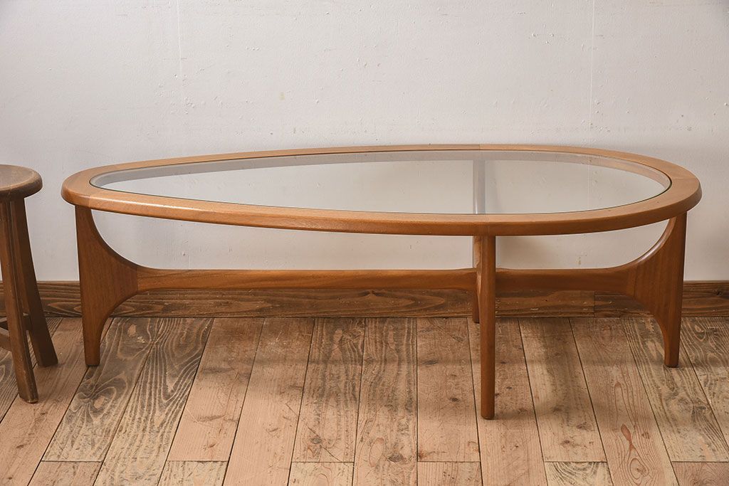 ヴィンテージ家具　北欧ビンテージ　変わり型　ガラストップセンターテーブル