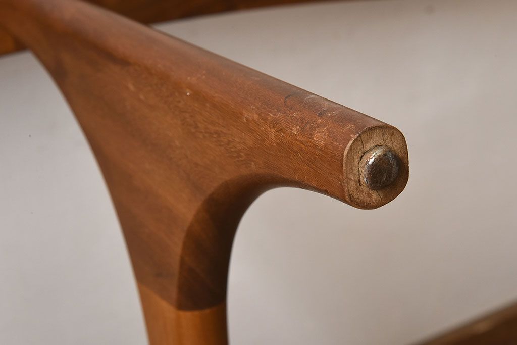 ヴィンテージ家具　北欧ビンテージ　変わり型　ガラストップセンターテーブル