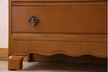 ヴィンテージ家具　1940年　イギリスビンテージ　オーク材製の杢目が美しいチェスト(引き出し)