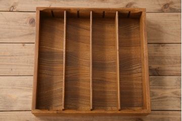 ヴィンテージ家具　ERCOL(アーコール)　イギリスビンテージ　シンプルなサイドボード(サイドキャビネット)