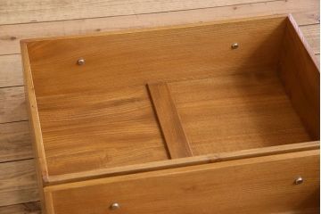 ヴィンテージ家具　ERCOL(アーコール)　イギリスビンテージ　シンプルなサイドボード(サイドキャビネット)