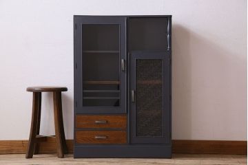 レトロ家具　昭和レトロ　クリアガラスとダイヤガラスのお洒落なアンティークペイント本箱(ブックケース)