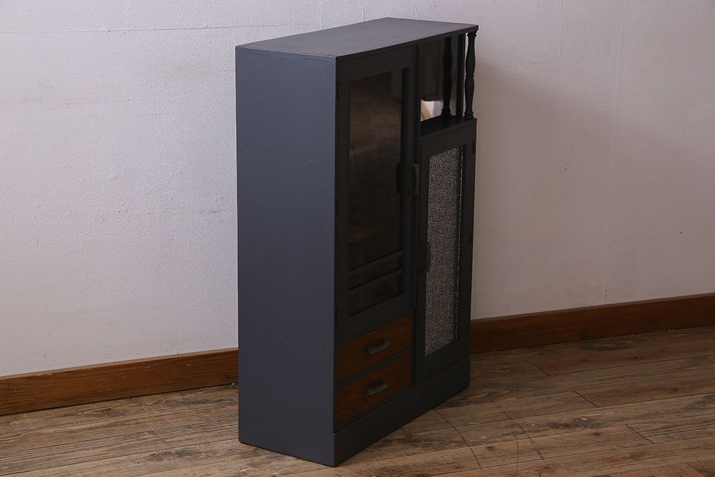 レトロ家具　昭和レトロ　クリアガラスとダイヤガラスのお洒落なアンティークペイント本箱(ブックケース)