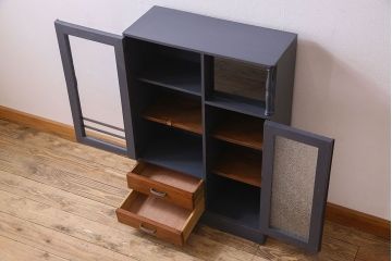 レトロ家具　昭和レトロ　クリアガラスとダイヤガラスのお洒落なアンティークペイント本箱(ブックケース)