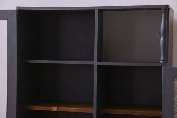 レトロ家具　昭和レトロ　クリアガラスとダイヤガラスのお洒落なアンティークペイント本箱(ブックケース)