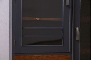 レトロ家具　昭和レトロ　クリアガラスとダイヤガラスのお洒落なアンティークペイント本箱(ブックケース)