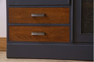 レトロ家具　昭和レトロ　クリアガラスとダイヤガラスのお洒落なアンティークペイント本箱(ブックケース)