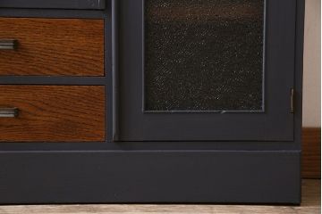 レトロ家具　昭和レトロ　クリアガラスとダイヤガラスのお洒落なアンティークペイント本箱(ブックケース)