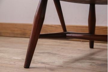 ヴィンテージ家具　イギリスビンテージ　アーコールのイージーチェア