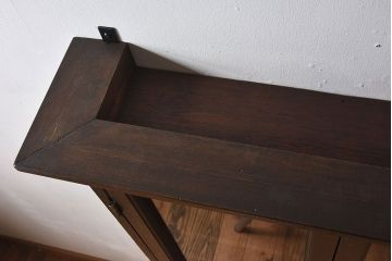ヴィンテージ家具　フランスビンテージ　古い木製のお洒落なウォールシェルフ(飾り棚・陳列棚)