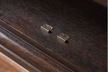 ヴィンテージ家具　フランスビンテージ　古い木製のお洒落なウォールシェルフ(飾り棚・陳列棚)