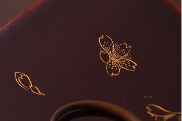 アンティーク雑貨　漆器 沈金 ミニ重箱(外箱・蓋付き)