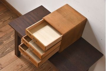 アンティーク家具　ネームプレート付き!ナラ材製の小さなアンティーク小引き出し