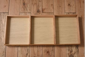 アンティーク家具　ネームプレート付き!ナラ材製の小さなアンティーク小引き出し