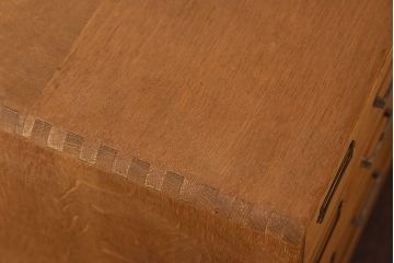 アンティーク家具　ネームプレート付き!ナラ材製の小さなアンティーク小引き出し