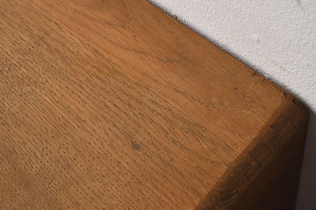 アンティーク家具　ネームプレート付き!ナラ材製の小さなアンティーク小引き出し