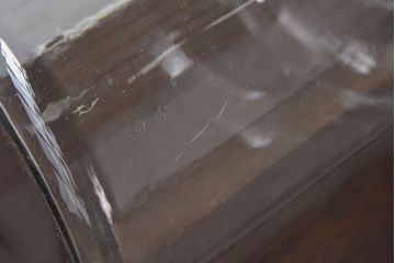 アンティーク雑貨　昭和レトロ　アンティークの蓋付きガラス瓶大小2個セット