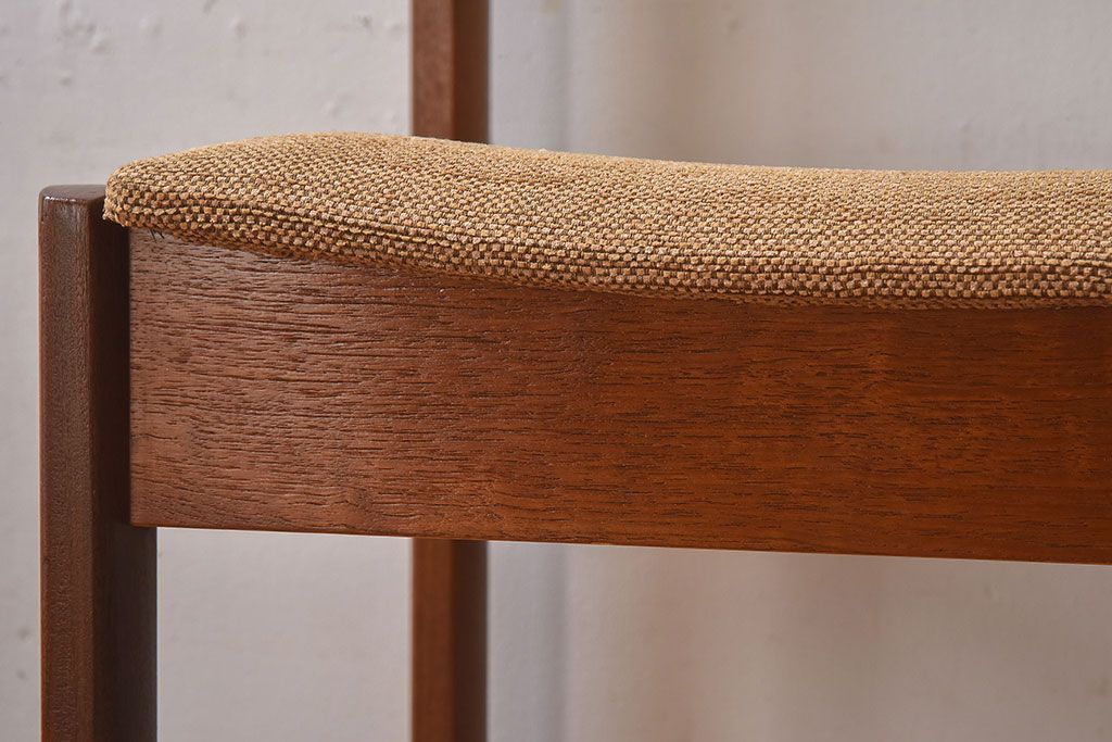 北欧家具　フィンランドASKO製　チーク材　ダイニングチェア(クッション座面チェア)(2)