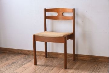 北欧家具　フィンランドASKO製 チーク材のナチュラルなダイニングチェア(クッション座面チェア)