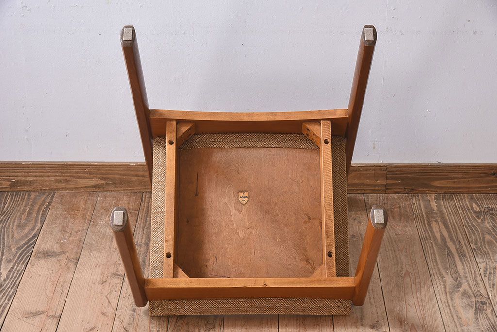 北欧家具　フィンランドASKO製 チーク材のナチュラルなダイニングチェア(クッション座面チェア)