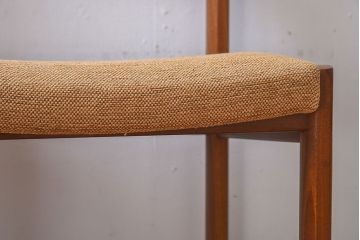 北欧家具　フィンランドASKO製 チーク材のナチュラルなダイニングチェア2脚セット(クッション座面チェア)