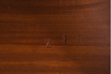 ヴィンテージ家具　北欧ビンテージ　G-PLAN(ジープラン)　チーク材　洗練されたデザインがおしゃれなネストテーブル(1)