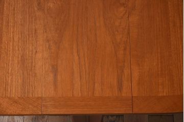 ヴィンテージ家具　北欧ビンテージ　G-PLAN(ジープラン)　チーク材製　木のぬくもりとスタイリッシュなデザインがお洒落なエクステンションテーブル