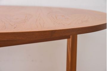 ヴィンテージ家具　北欧ビンテージ　G-PLAN(ジープラン)　チーク材製　木のぬくもりとスタイリッシュなデザインがお洒落なエクステンションテーブル