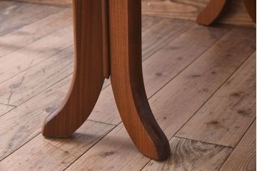 ヴィンテージ家具　北欧ビンテージ　G-PLAN(ジープラン)　チーク材製　木のぬくもりとスタイリッシュなデザインがお洒落なエクステンションテーブル