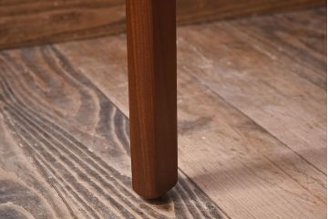 ヴィンテージ家具　北欧ビンテージ　G-PLAN(ジープラン)　チーク材製　木のぬくもりとスタイリッシュなデザインがお洒落なエクステンションテーブル