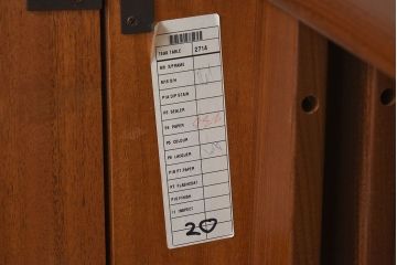 ヴィンテージ家具　北欧ビンテージ　G-PLAN(ジープラン)　チーク材製　木のぬくもりとスタイリッシュなデザインがお洒落なエクステンションテーブル