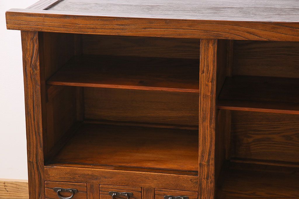 中古　民芸家具　楡材　総無垢　重厚な佇まいが趣ある六尺水屋箪笥サイドボード