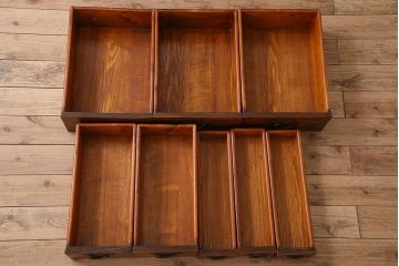 中古　民芸家具　楡材　総無垢　重厚な佇まいが趣ある六尺水屋箪笥サイドボード