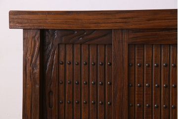 中古　民芸家具　楡材　総無垢　重厚な佇まいが趣ある六尺水屋箪笥サイドボード