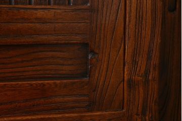 中古　民芸家具　楡材　総無垢　重厚な佇まいが趣ある六尺水屋箪笥サイドボード