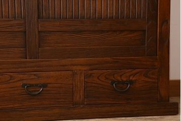 中古　民芸家具　楡材　総無垢　重厚な佇まいが趣ある六尺水屋箪笥サイドボード