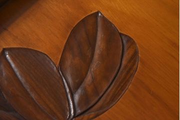 アンティーク雑貨　和製アンティーク　大正昭和期　美しい彫りが優美なトレー(お盆)