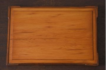 アンティーク雑貨　和製アンティーク　大正昭和期　美しい彫りが優美なトレー(お盆)