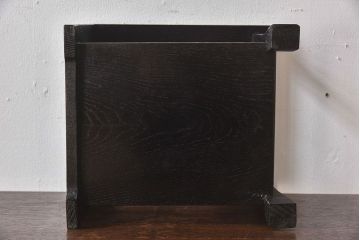 アンティーク雑貨　漆塗り　透かしが和モダンなアンティーク花台(飾り台)