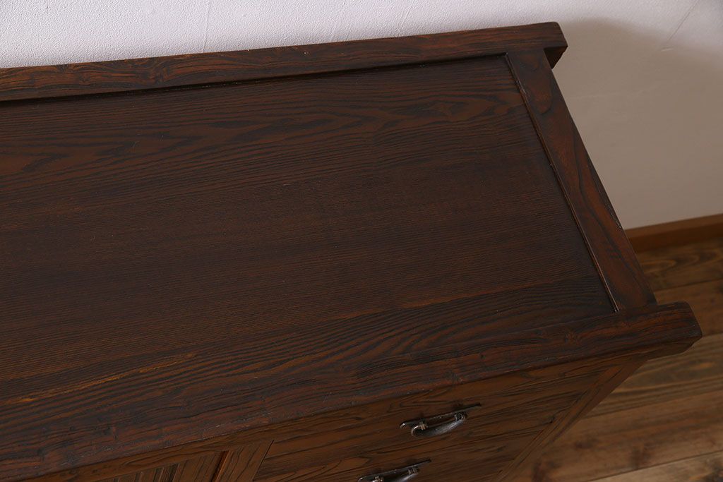 中古　民芸家具　楡材総無垢　重厚な佇まいが趣ある六尺水屋箪笥サイドボード(2)