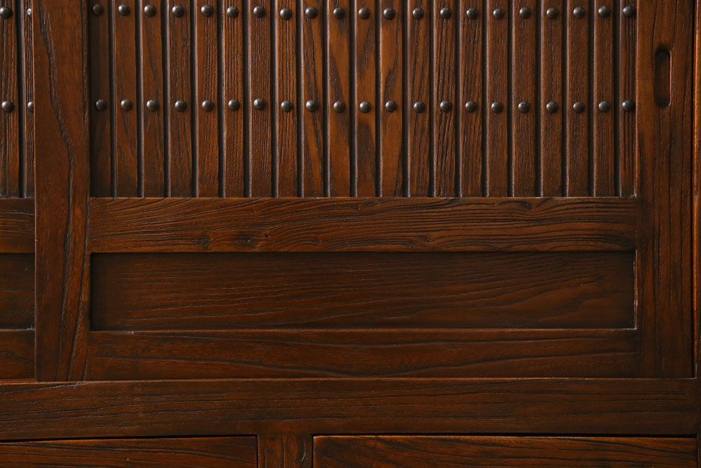 中古　民芸家具　楡材総無垢　重厚な佇まいが趣ある六尺水屋箪笥サイドボード(2)